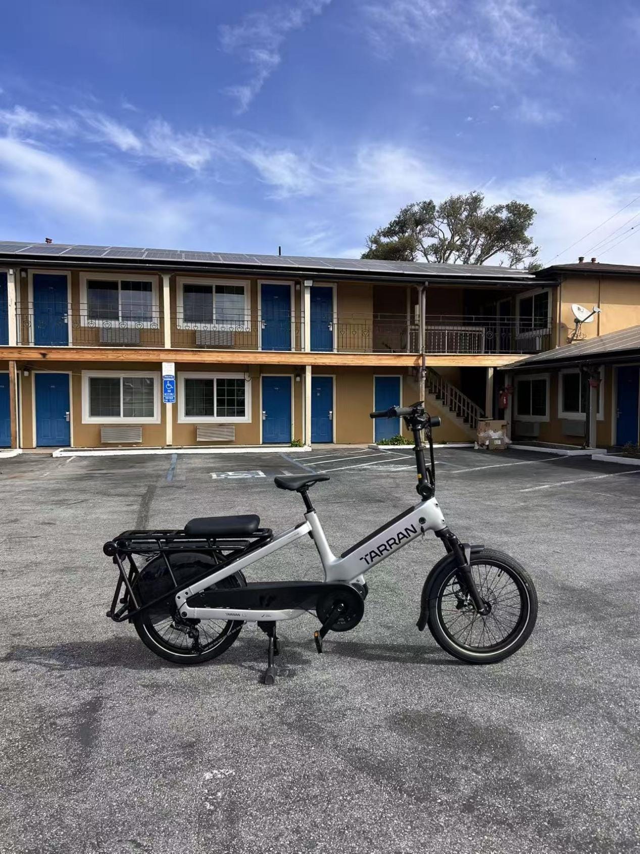 Motel 門外組車