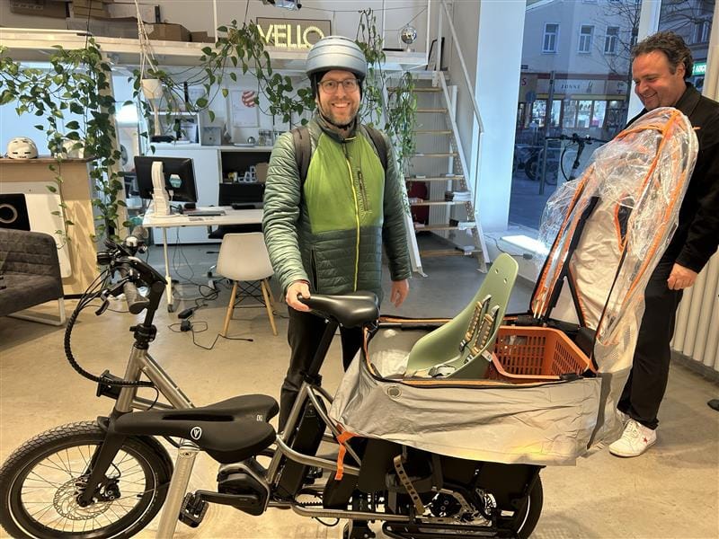 車主展示 Sub 可搭載兩組寶寶椅