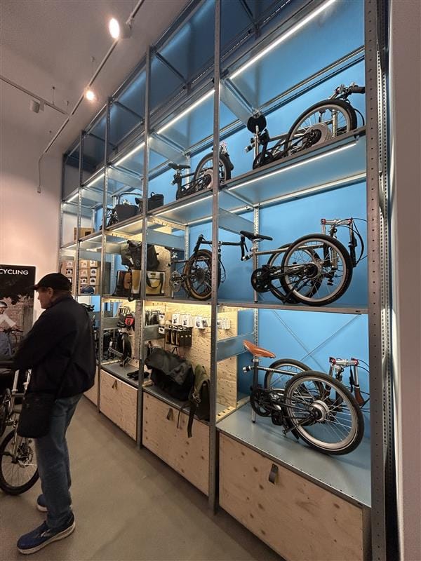 摺疊車專用展示櫃